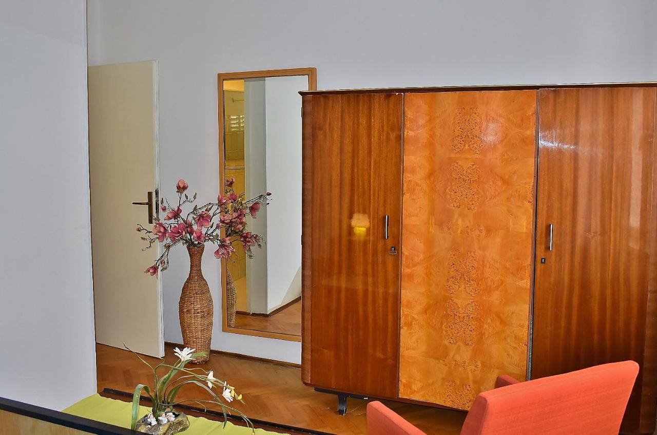 Apartman Balen J. Banjol Exterior photo